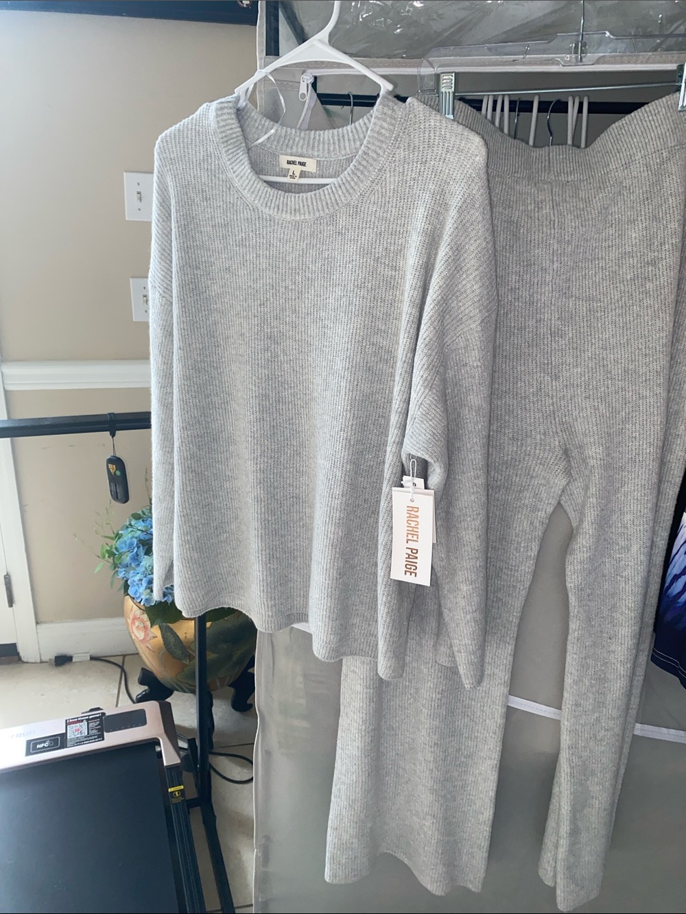 Rachel Paige Women's Light Gray Ribbed Set Crewneck Sweater & Pants - Picture 4 of 4
